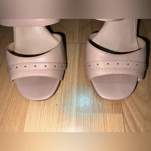 Vince Camuto Nude Leather Heels - Picture 3 of 7
